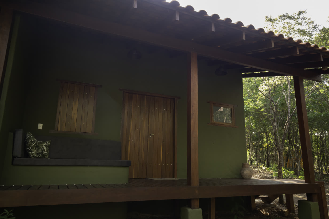 Varanda de chalé na Ashiyana Brasil